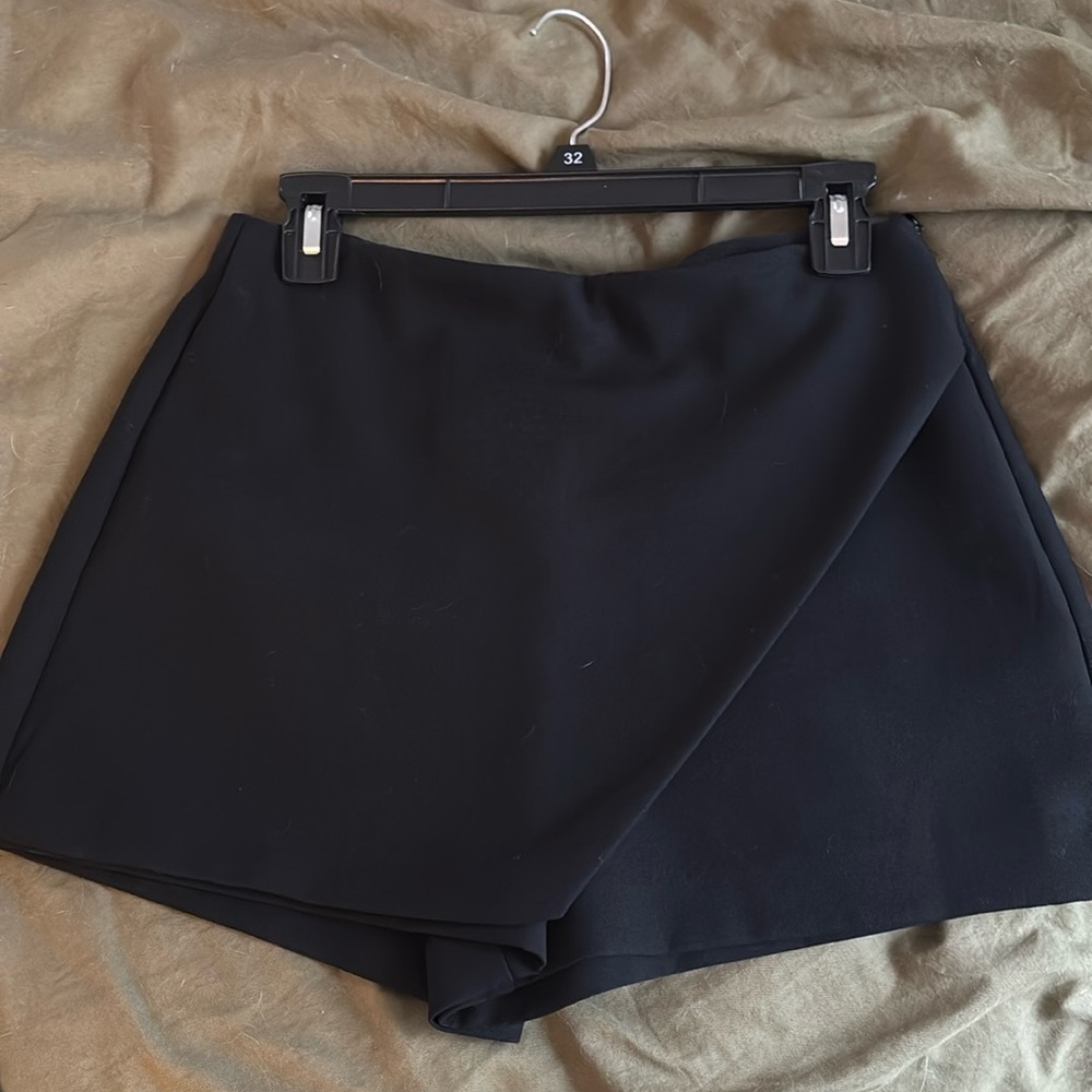 Zara black skort